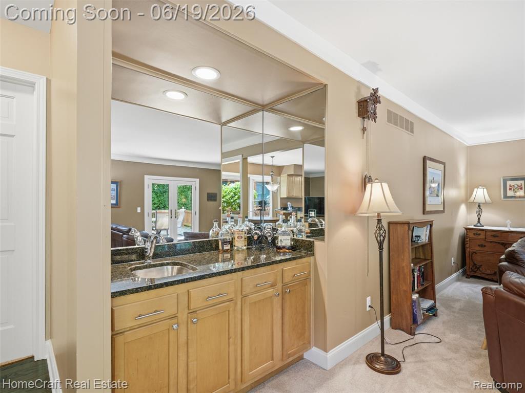 8829 WOODBERRY Road, Plymouth, MI 48170 — Photo 14