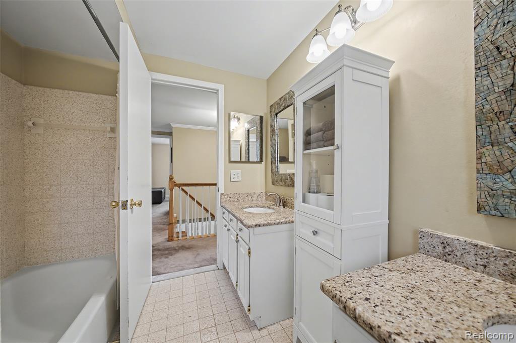 5363 Clearview Drive, Troy, MI 48098 — Photo 47