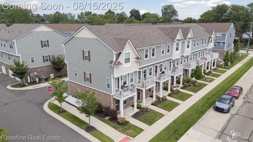403 Jeff Keeton Drive, Hazel Park, MI 48030 — Photo 2