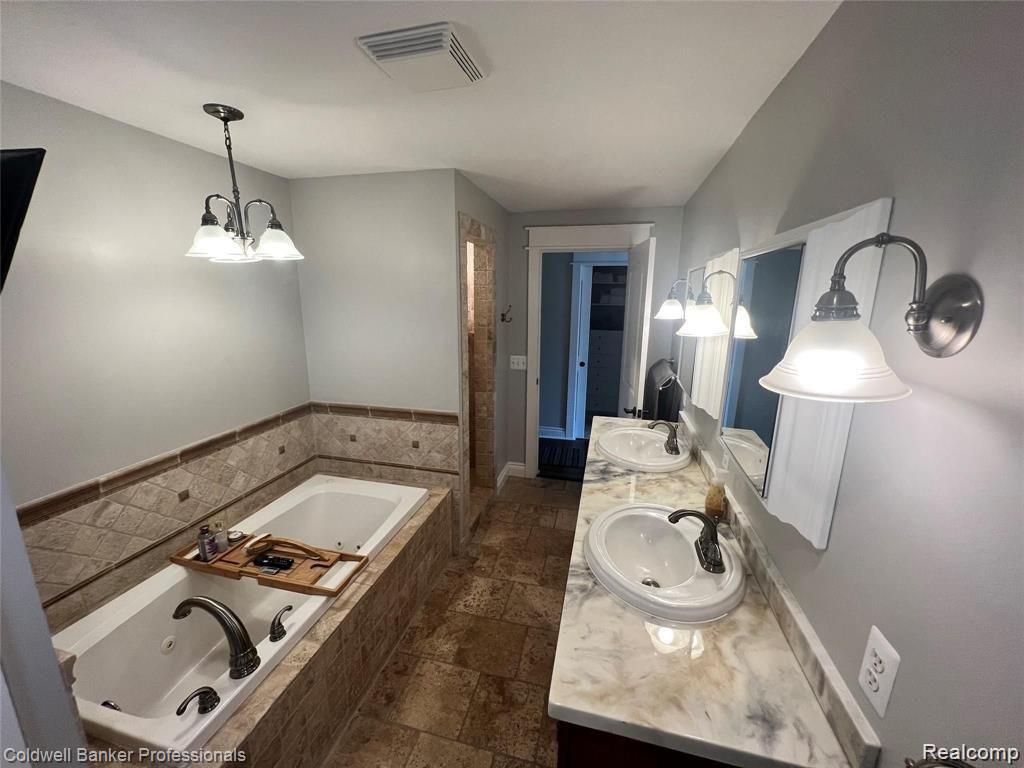 6730 WESTAWAY Drive, Troy, MI 48085 — Photo 13