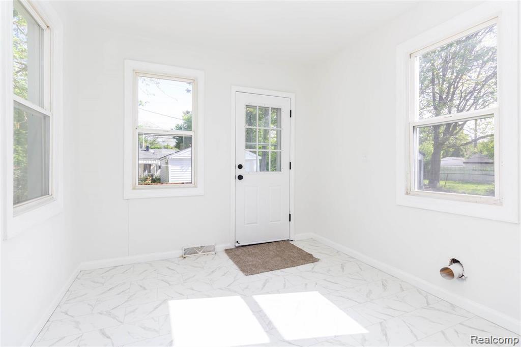 8713 Hupp Avenue, Warren, MI 48089 — Photo 13
