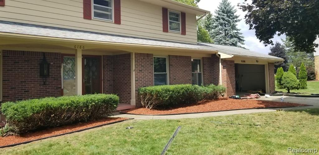 6186 KINGS CROWN Road, Grand Blanc, MI 48439 — Photo 4
