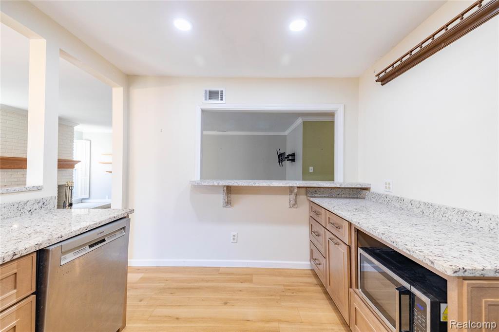 8337 Colony Drive, 2, Grosse Ile, MI 48138 — Photo 16