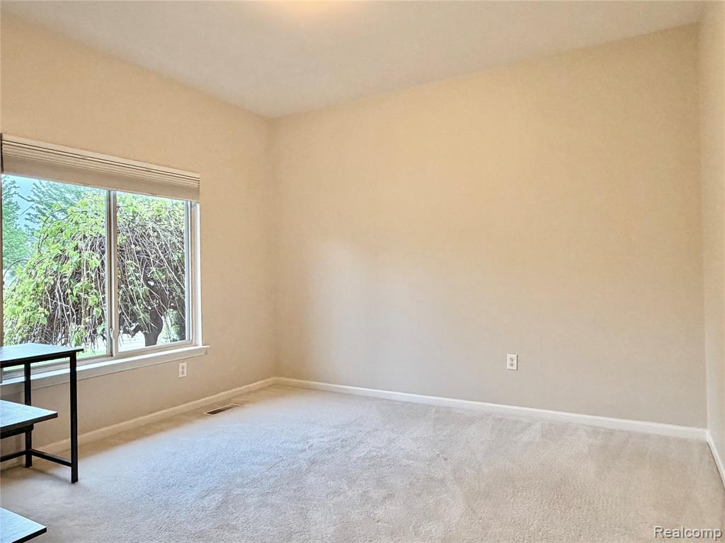 4438 Thornhill Drive, Auburn Hills, MI 48326 — Photo 23