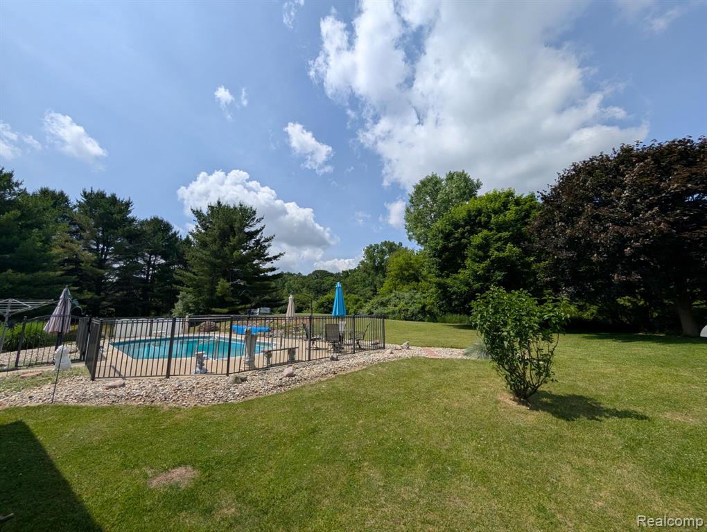 4005 Indian Camp Trail, Howell, MI 48855 — Photo 29