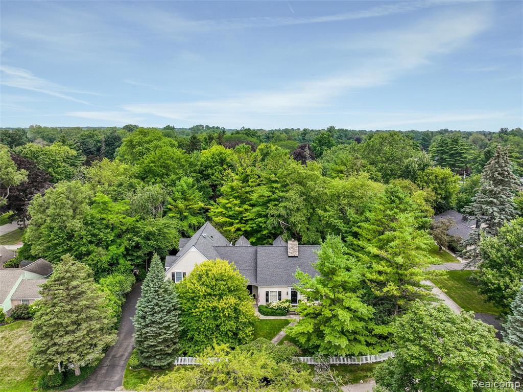 4200 Surrey Cross, Bloomfield Hills, MI 48301 — Photo 41