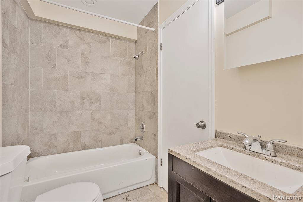29982 Hazelwood Street, Inkster, MI 48141 — Photo 8