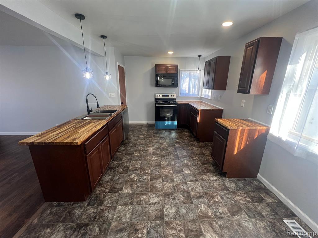 6038 NATCHEZ Drive, Mount Morris, MI 48458 — Photo 17