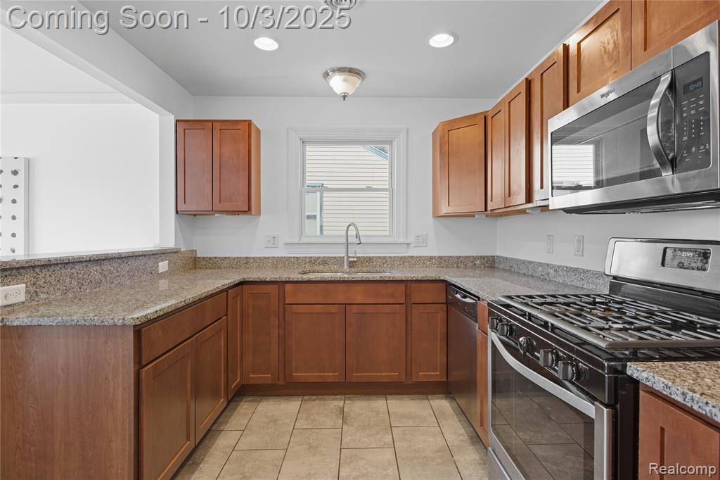 541 E Bennett Avenue, Ferndale, MI 48220 — Photo 12