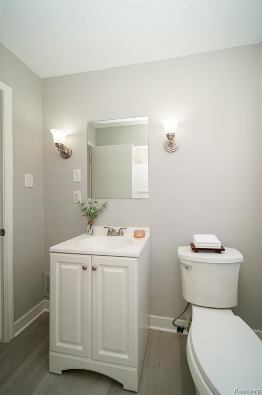 750 E Hayes Avenue, Hazel Park, MI 48030 — Photo 34