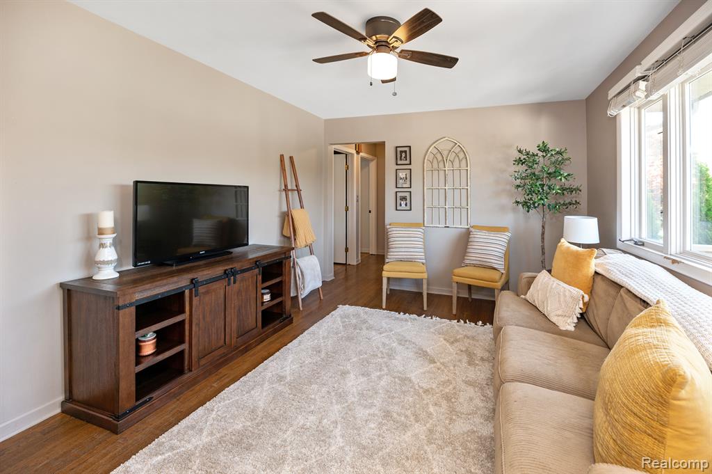 6665 LAURELTON, Clarkston, MI — Photo 20