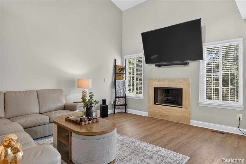 532 Winwood Circle, Walled Lake, MI 48390 — Photo 5