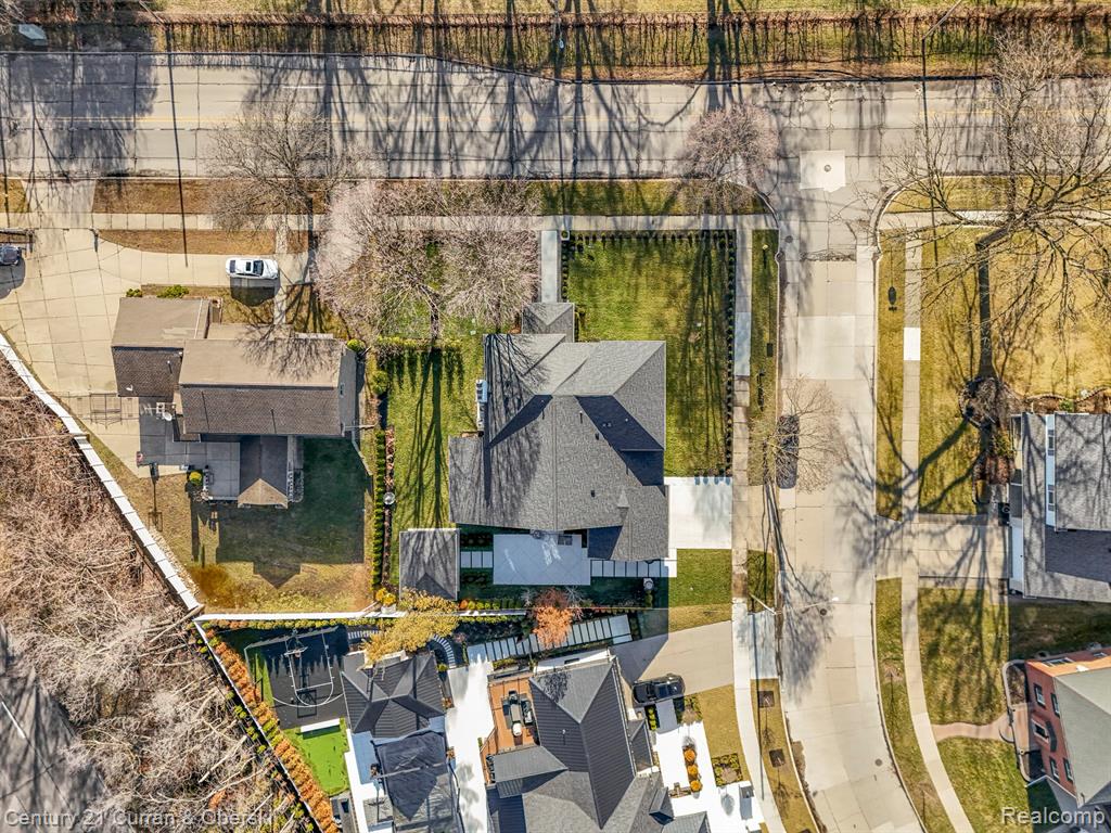 2211 Golfview Drive, Dearborn, MI, 48128