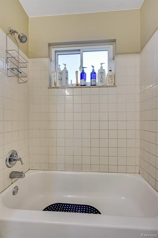 26387 N Alden Street N, Madison Heights, MI 48071 — Photo 26
