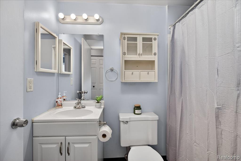 3121 Sunnyside Court, Lake Orion, MI — Photo 23