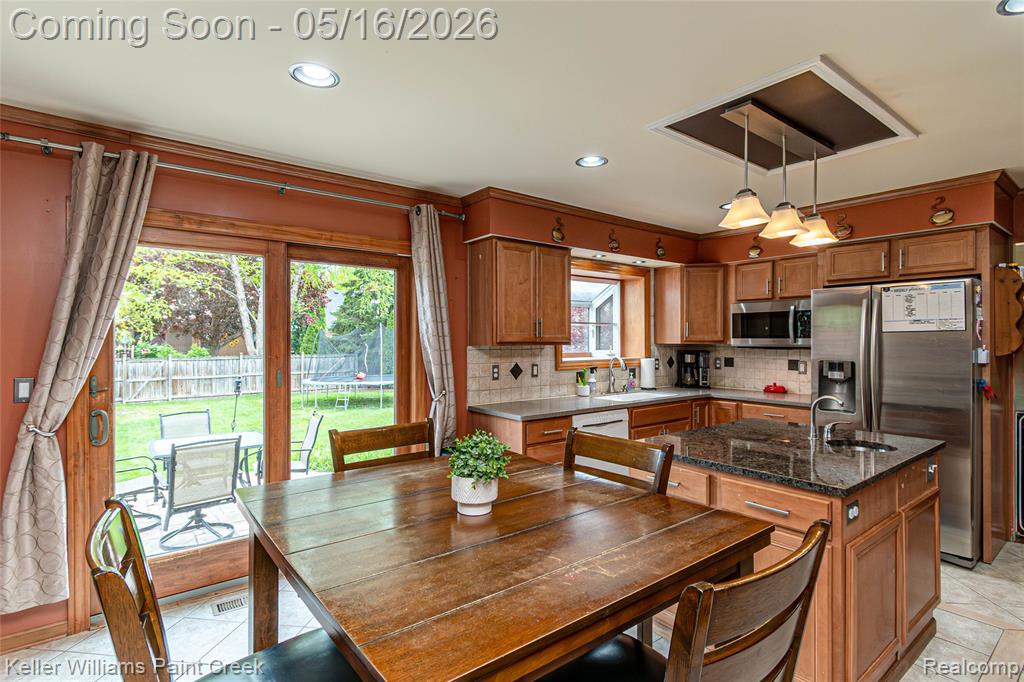 47038 Sarnus Drive, Macomb, MI 48044 — Photo 19