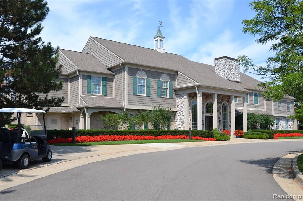 484 Newburne Pointe, 36, Bloomfield Hills, MI 48304 — Photo 24