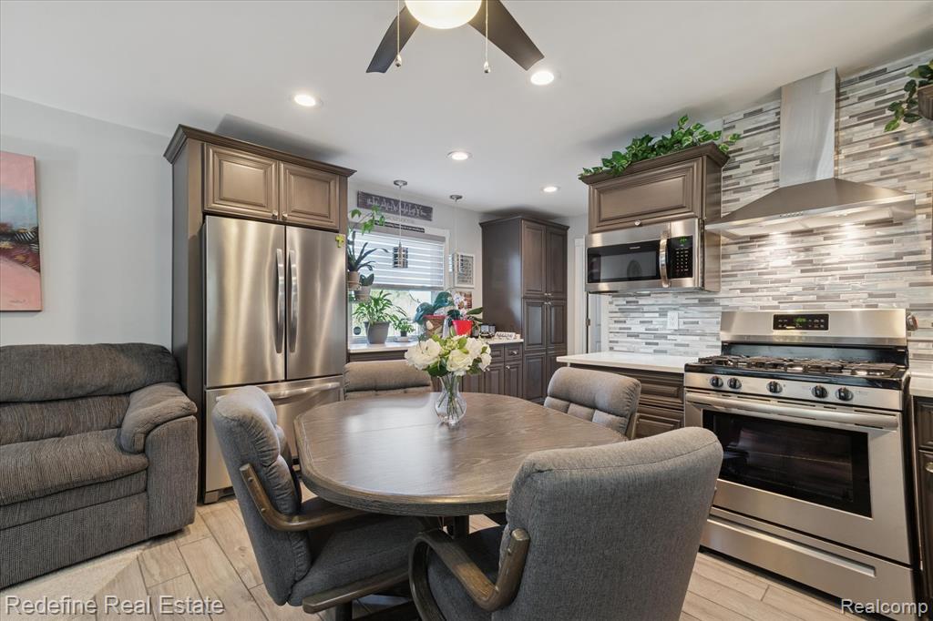 50340 Helfer Boulevard, Wixom, MI 48393 — Photo 4