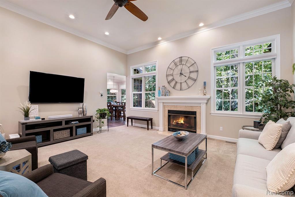 5259 PINEWOOD Drive, Brighton, MI 48116 — Photo 6