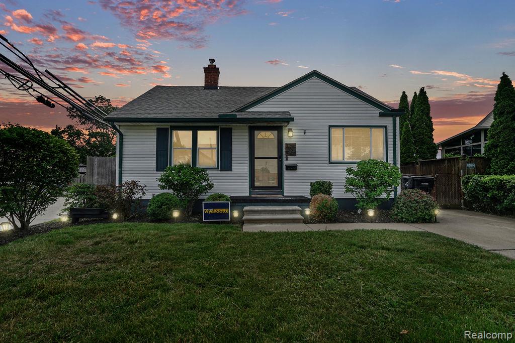 1029 Cora Street, Wyandotte, MI 48192
