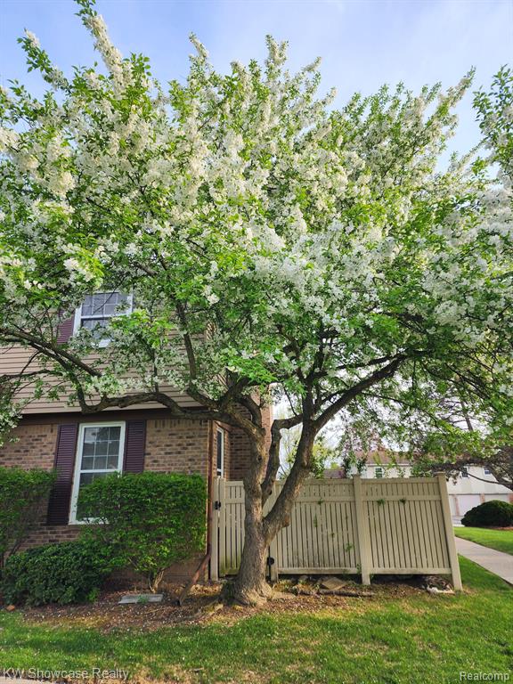 21220 W Glen Haven Circle, Novi, MI 48167 — Photo 35