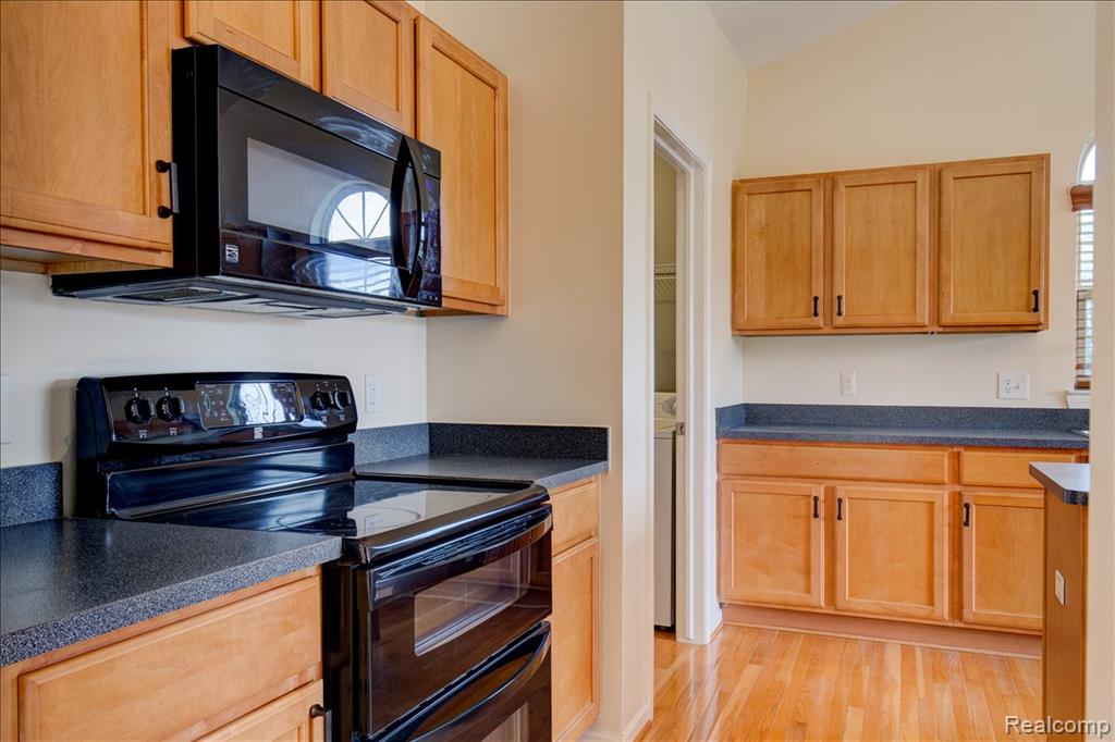 45898 Grant Court, Macomb, MI 48044 — Photo 9
