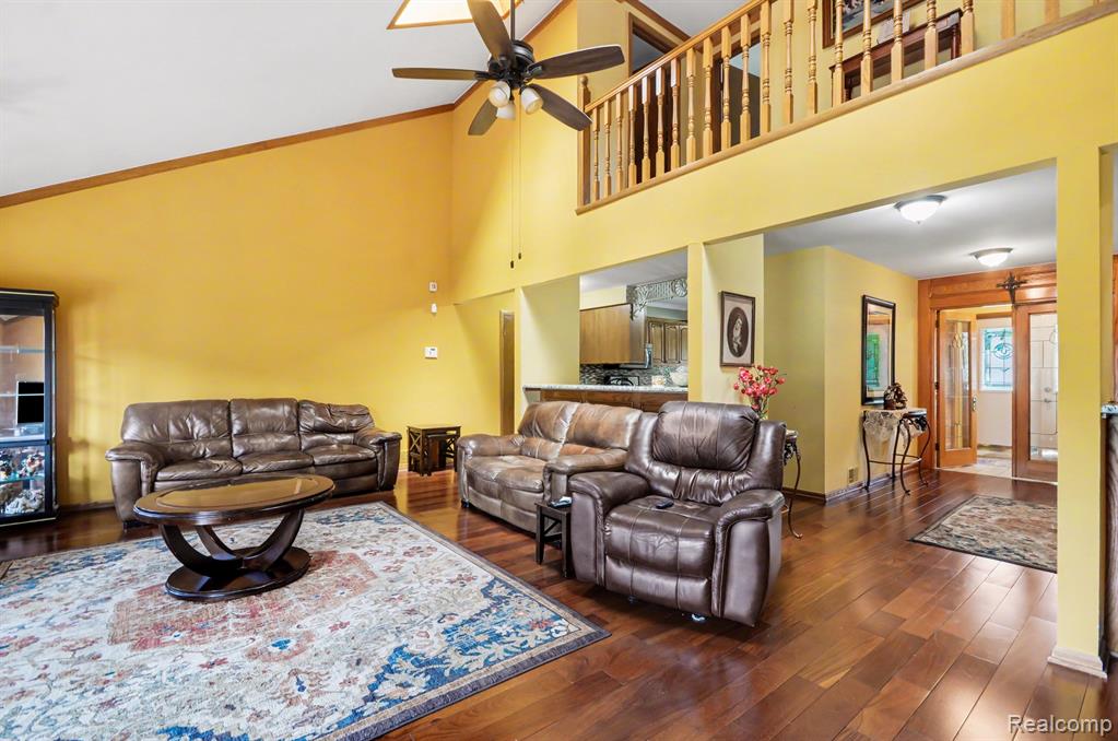 52905 Heatherway Drive, Utica, MI 48316 — Photo 7