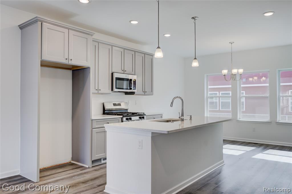 4849 Ludlow Lane, Troy, MI 48085 — Photo 10