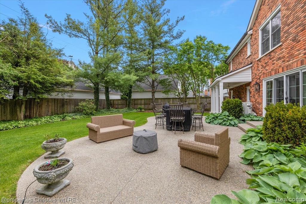 586 Fairfax Street, Birmingham, MI 48009 — Photo 66