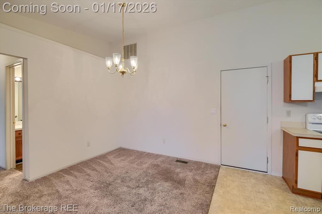 9443 Forestview Circle, Grand Blanc, MI 48439 — Photo 12