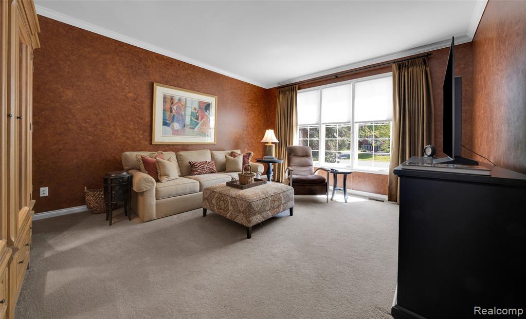 4502 Forest Edge Lane, West Bloomfield, MI 48323 — Photo 15