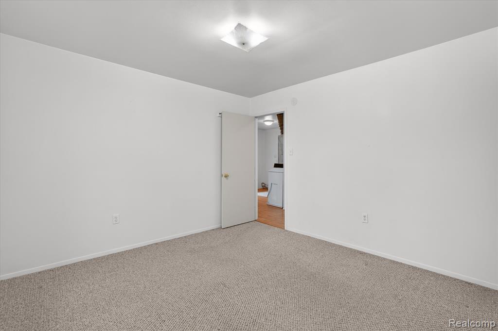 4739 Joan Lane, Pinckney, MI 48169 — Photo 17