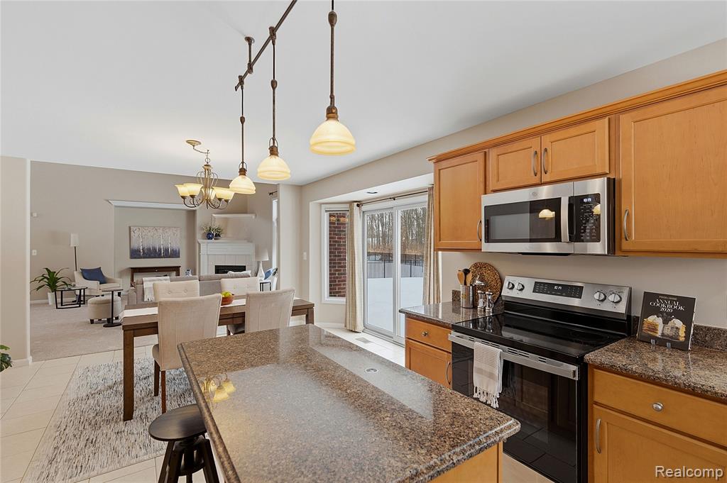 46448 Leanna Drive, Macomb, MI 48044 — Photo 14