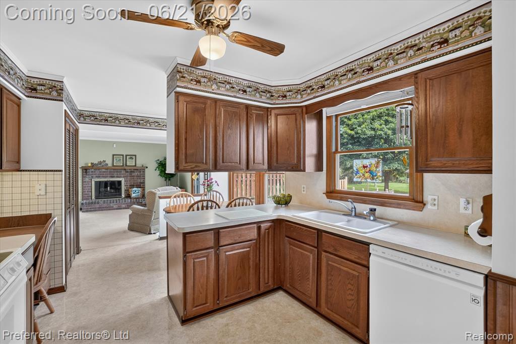 9065 E Richfield Road, Davison, MI 48423 — Photo 12