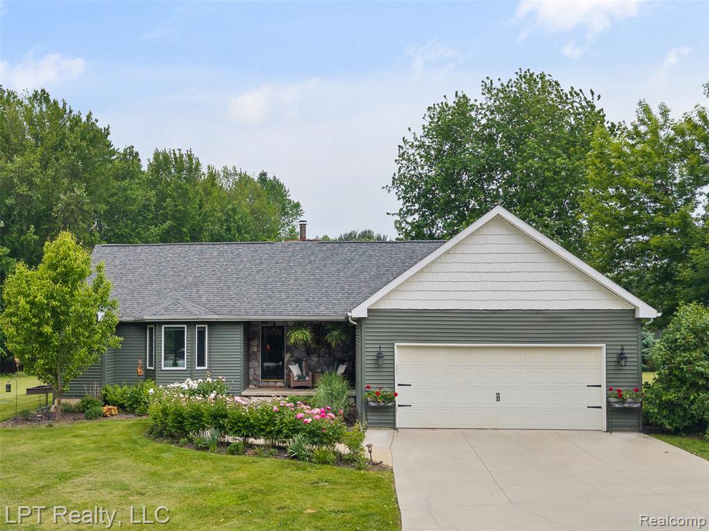 2588 E Jones Road, Howell, MI 48855 — Photo 37