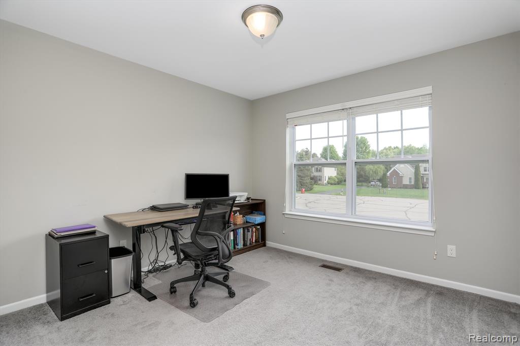 9139 LANNING Lane, Brighton, MI 48116 — Photo 16