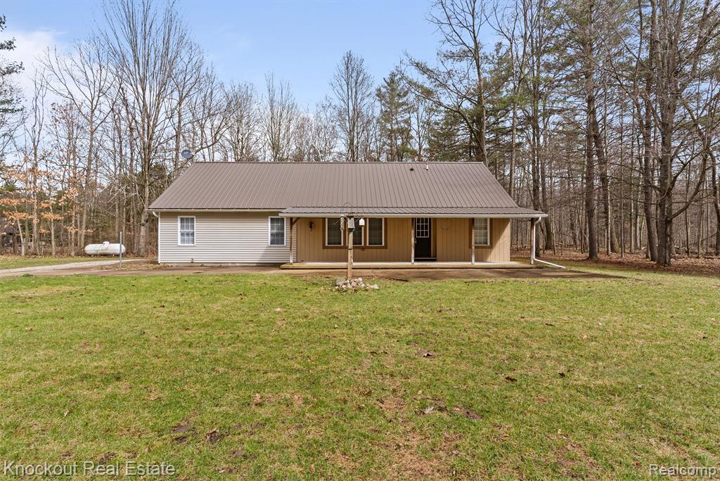 4848 LITTLE CEDAR CREEK Drive, Attica, MI 48412 — Photo 2