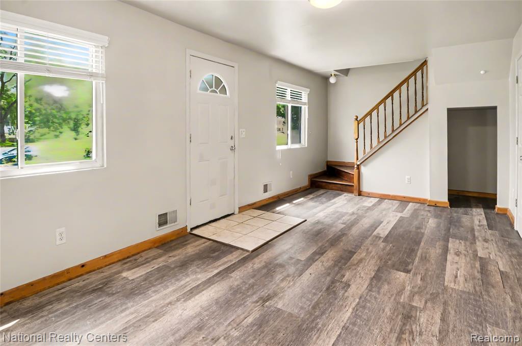 8523 Republic Avenue, Warren, MI 48089 — Photo 3