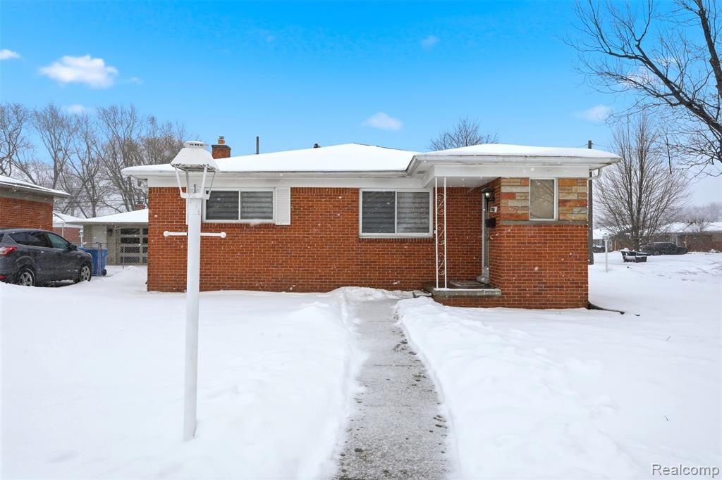 25961 Warrington Street, Dearborn Heights, MI 48127 — Photo 2