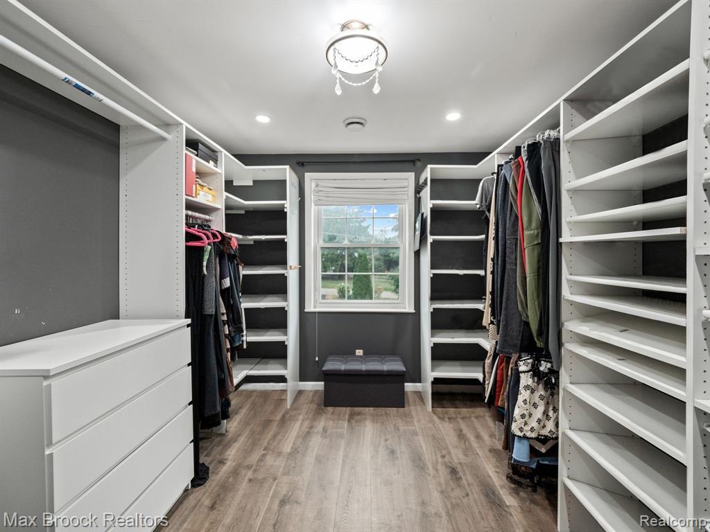 6570 CASTLE Drive, Bloomfield Hills, MI 48301 — Photo 27