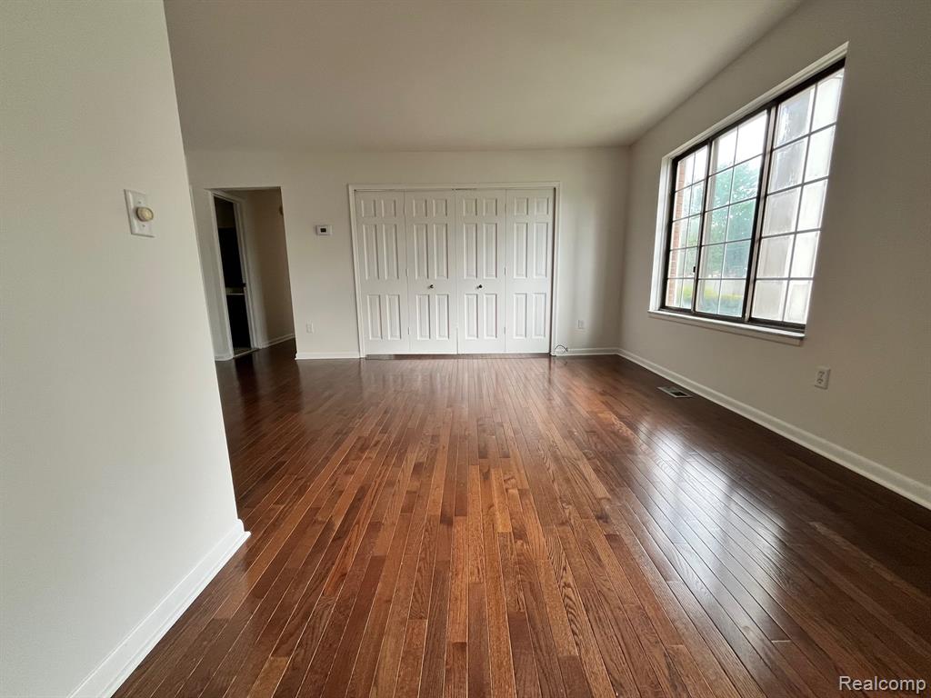 23025 Liberty Street, 13, Saint Clair Shores, MI 48080 — Photo 10