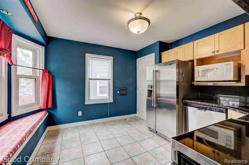 545 E Maplehurst Street, Ferndale, MI 48220 — Photo 6