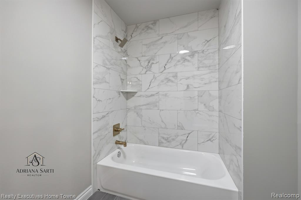 50733 MISTWOOD Drive, Macomb, MI 48042 — Photo 41