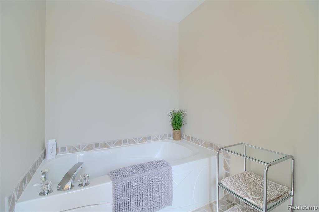 42933 Sadie Lane, Van Buren, MI 48111 — Photo 28