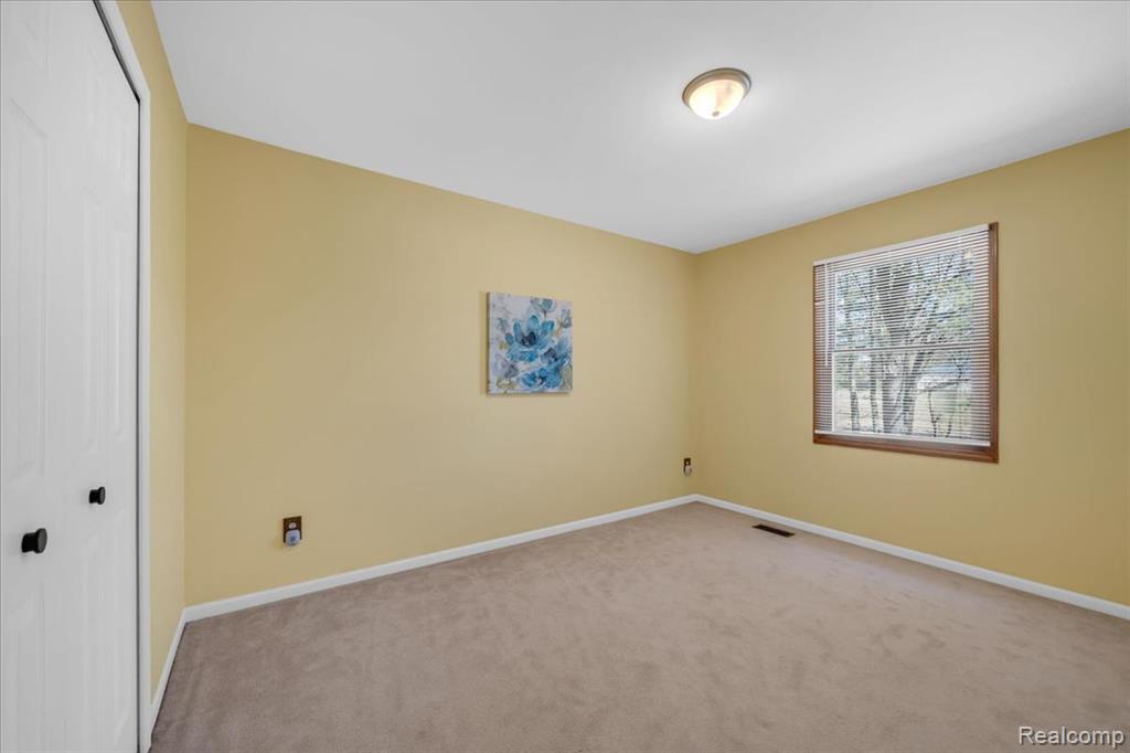 573 NAKOMIS Trail, Orion, MI 48362 — Photo 37