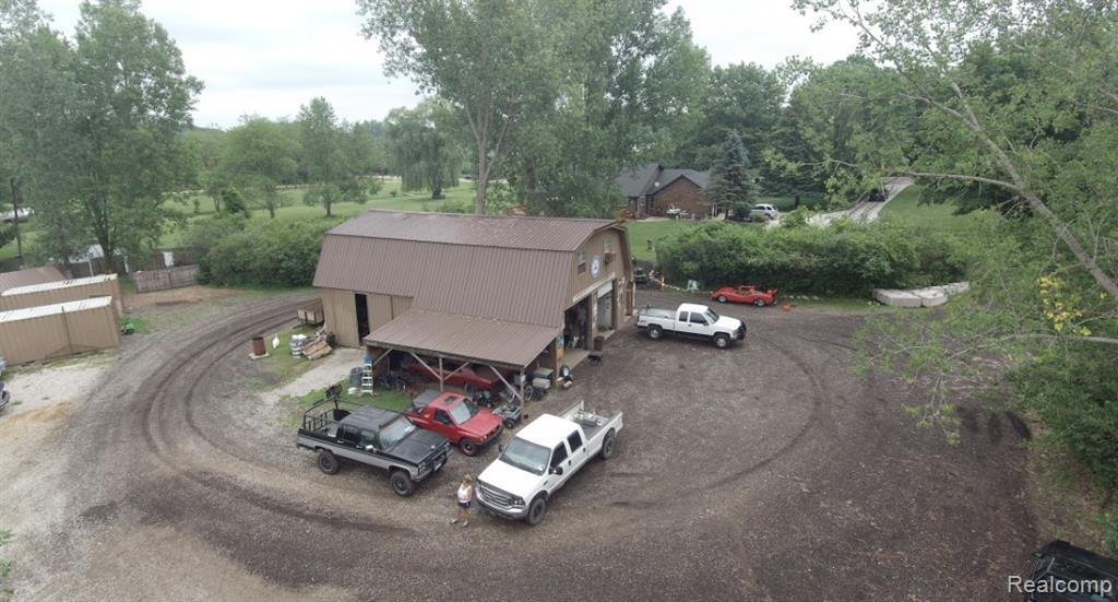 8969 Hyne Road, Brighton, MI 48114 — Photo 4