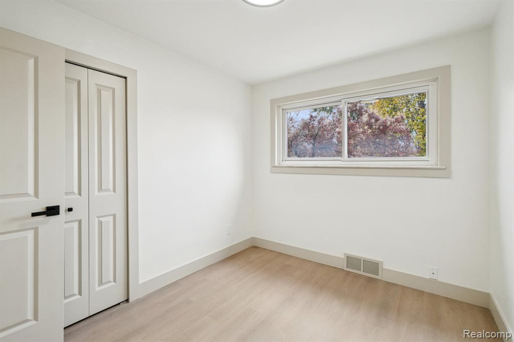 4749 Lutz Drive, Warren, MI 48092 — Photo 13