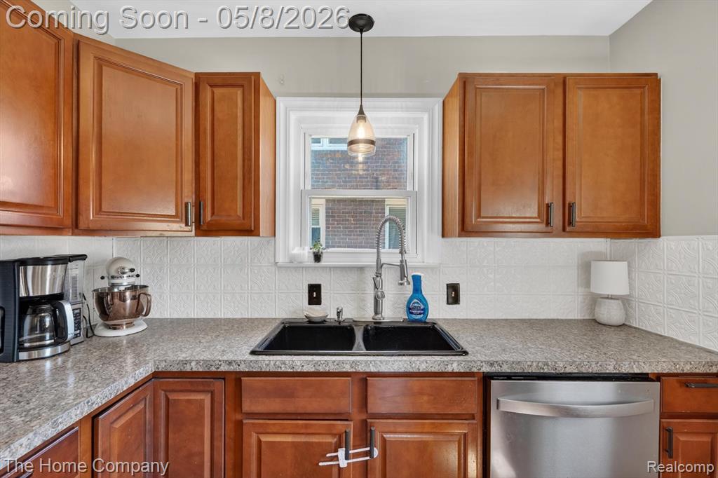 13117 Catalpa Street, Southgate, MI 48195 — Photo 13