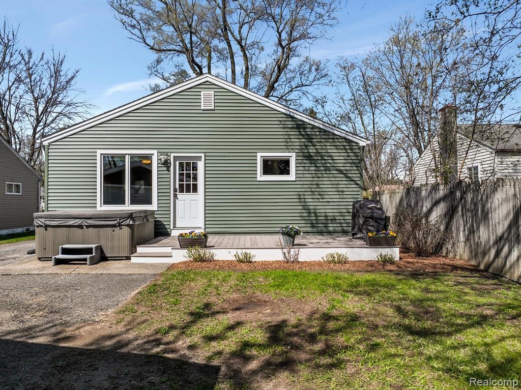 5434 DRAYTON Road, Clarkston, MI — Photo 4