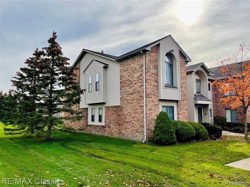 42670 Lilley Pointe Drive, Canton, MI 48187 — Photo 31